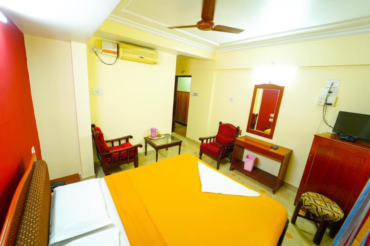 فندق Amogha Residency مَسّور المظهر الخارجي الصورة